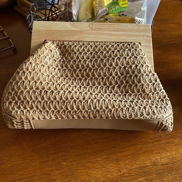 Sequin and staw bag - Picture 3 of 3